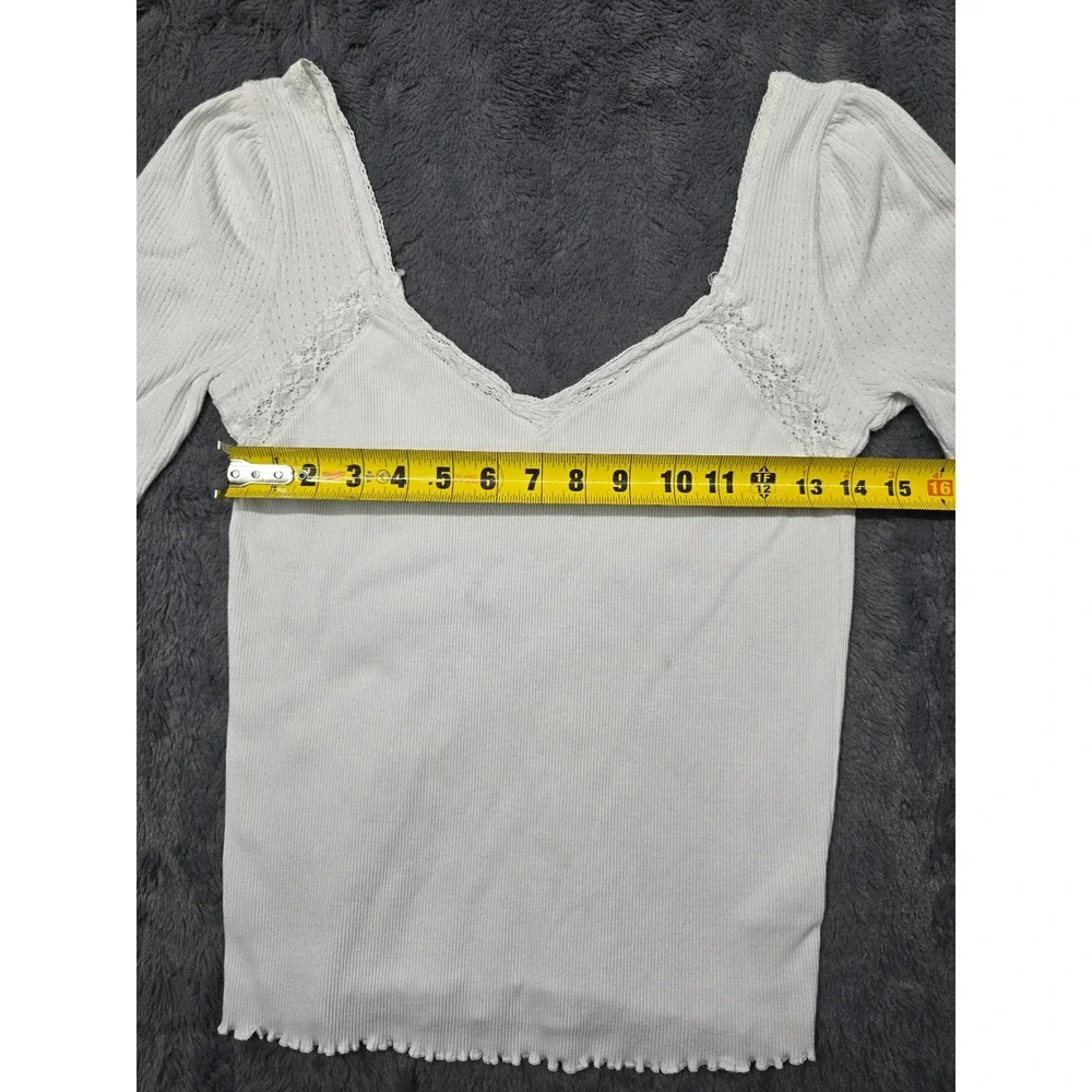 Free People Womens Ribbed Lace Trim V-Neck Short Sleeve Top White Puff Sleeve
